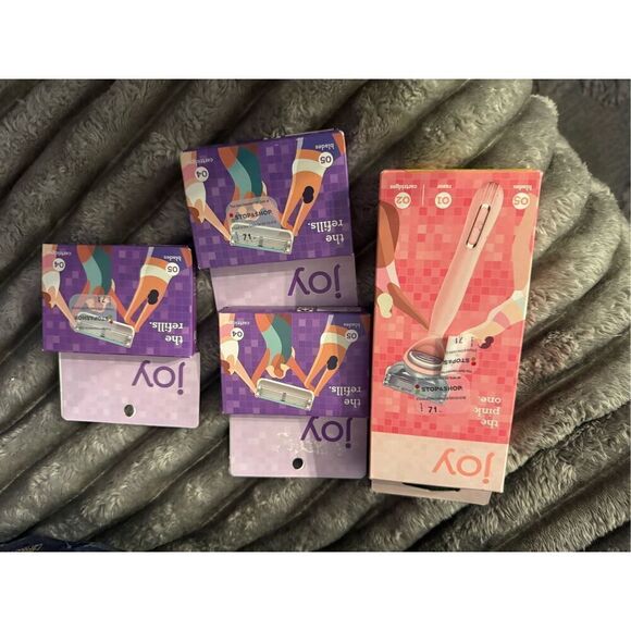 Joy! Razor shavers bundle lot Women's Portable Razor& refills 14ttl +handle 5bla - Picture 1 of 1